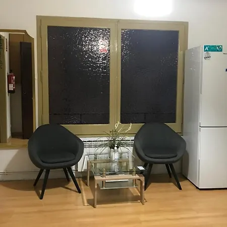 Guest house Muntaner 2*