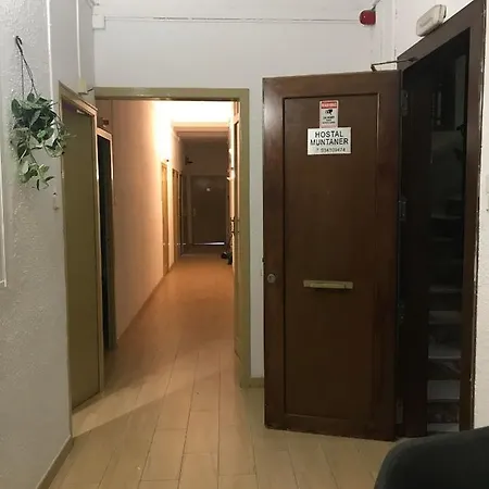 穆塔纳旅馆 2*
